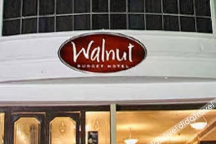 Walnut Budget Hotel