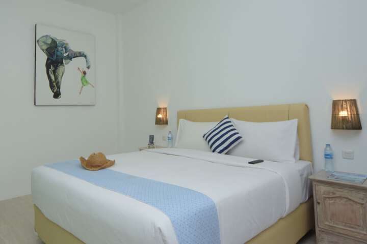 Room 2 of 75