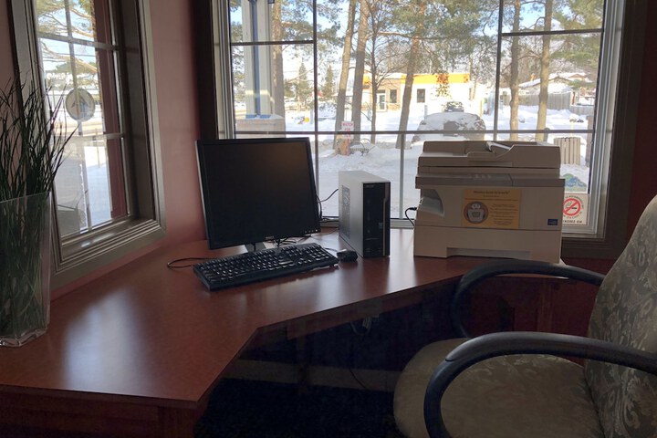 Business Center 65 of 72