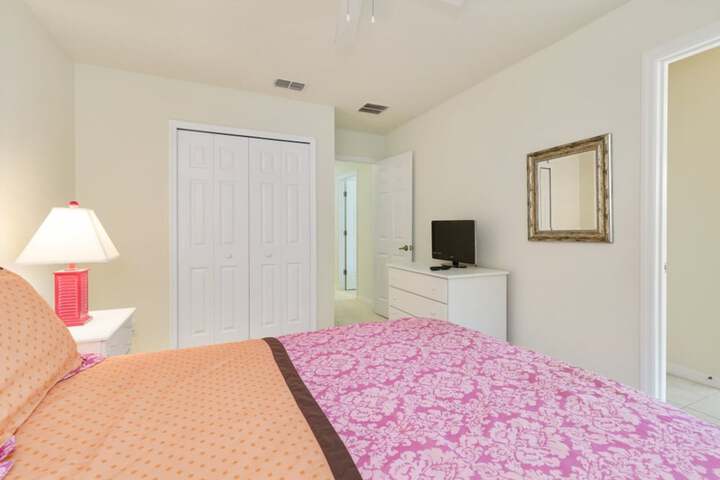 Room 2 of 35