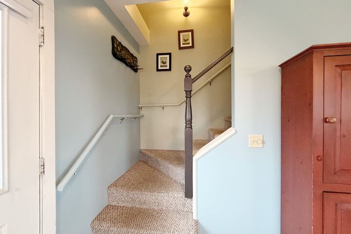 Room 180 of 331