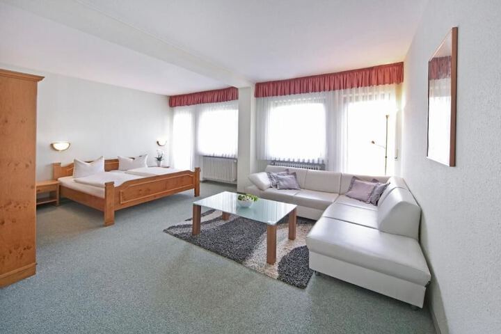 Room 10 of 52