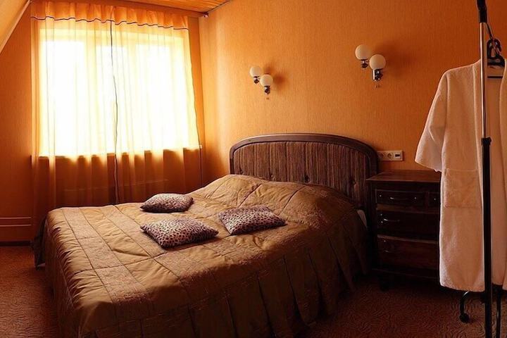 Room 10 of 46