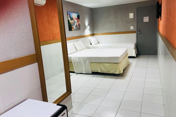 Room 28 of 52
