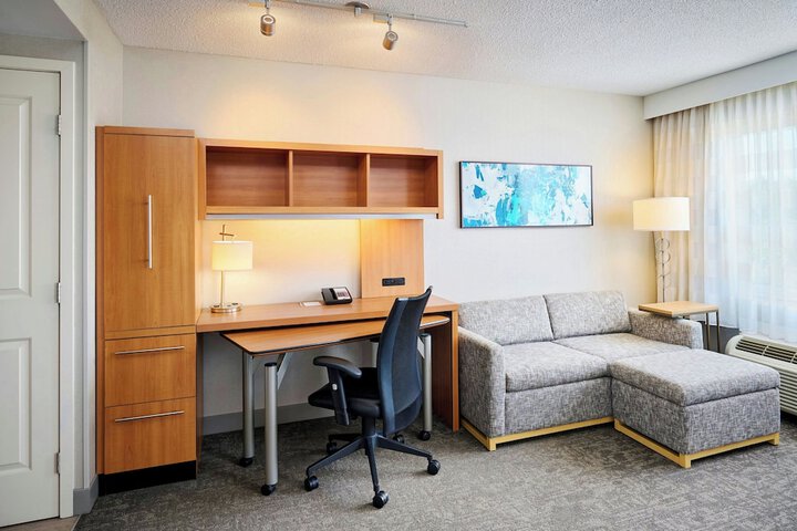 Room 8 of 35