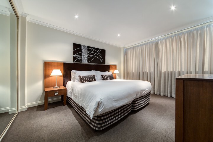 Room 42 of 136