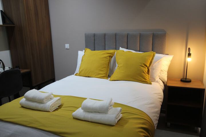 Room 25 of 66