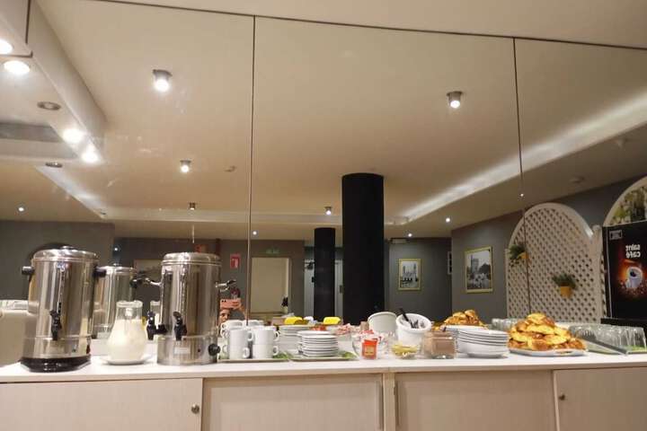 Breakfast/Coffee Service 35 of 50