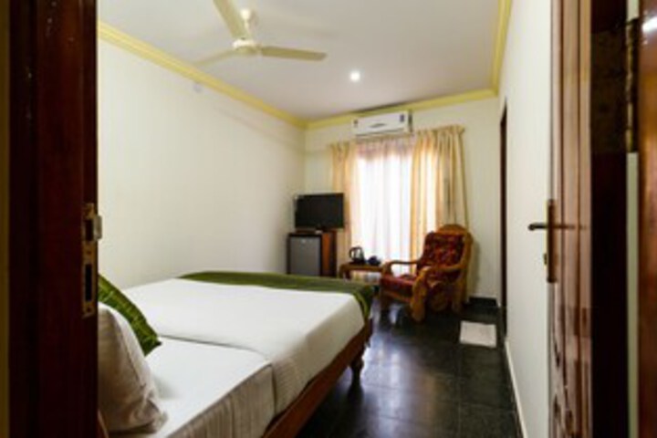 Room 5 of 43