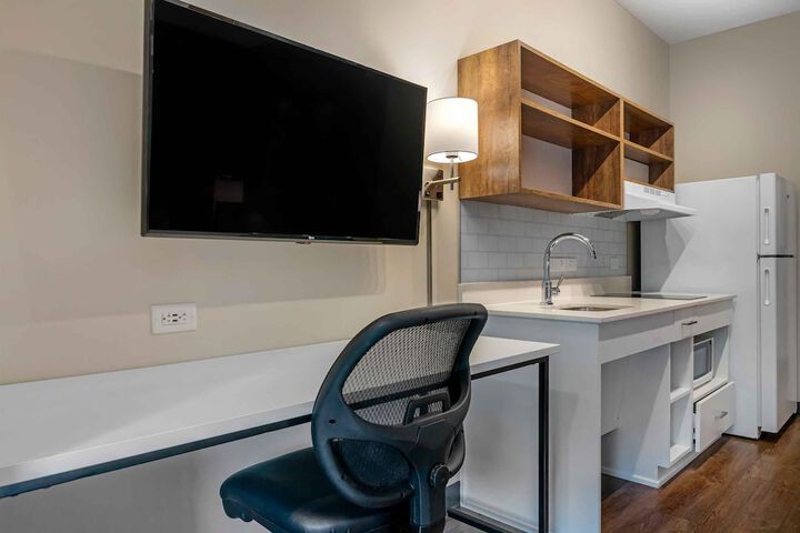 Room 11 of 31