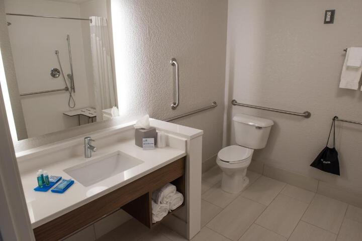 Double Accessible (1 of 4)