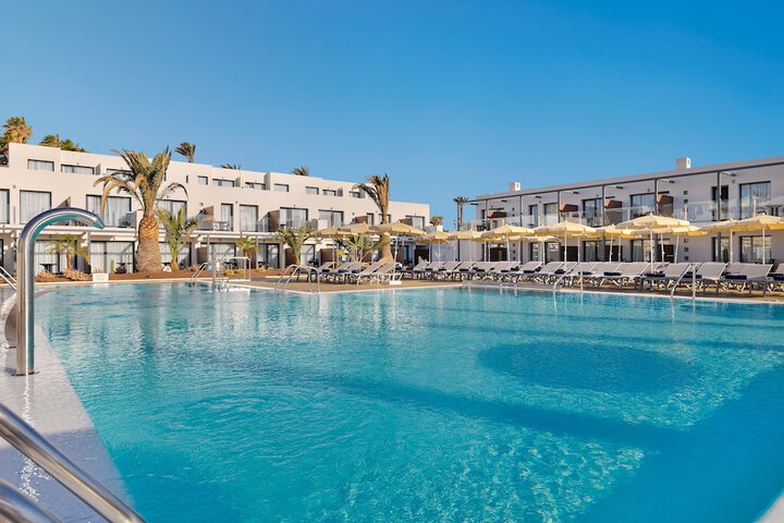 Pools & Facilities