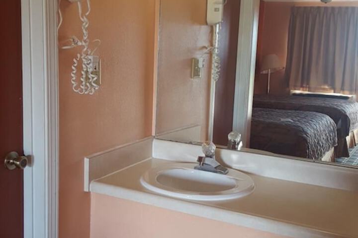 Clean Restrooms