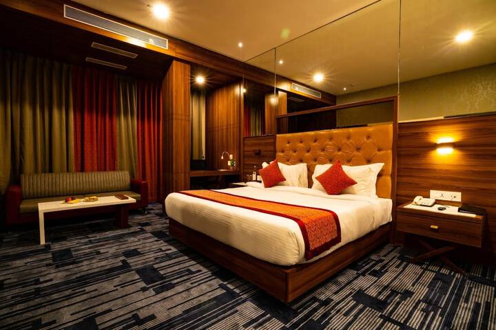 Room 13 of 48