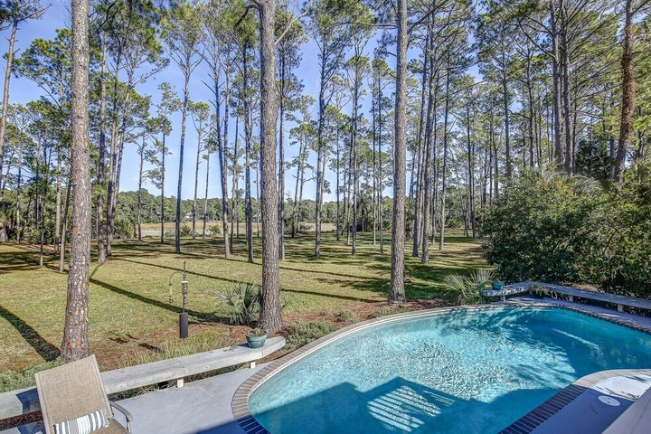 Pool 15 of 22