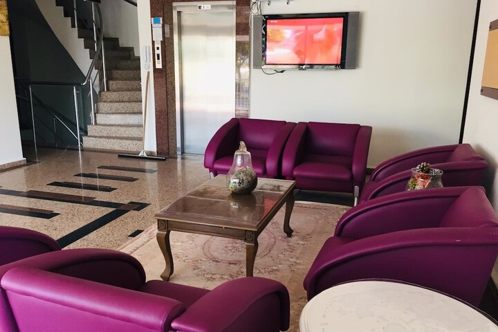 Room 13 of 44