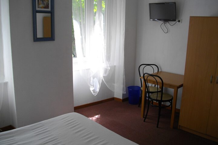 Room 21 of 51