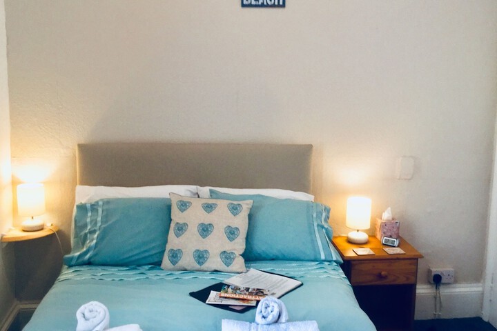 Room 7 of 32