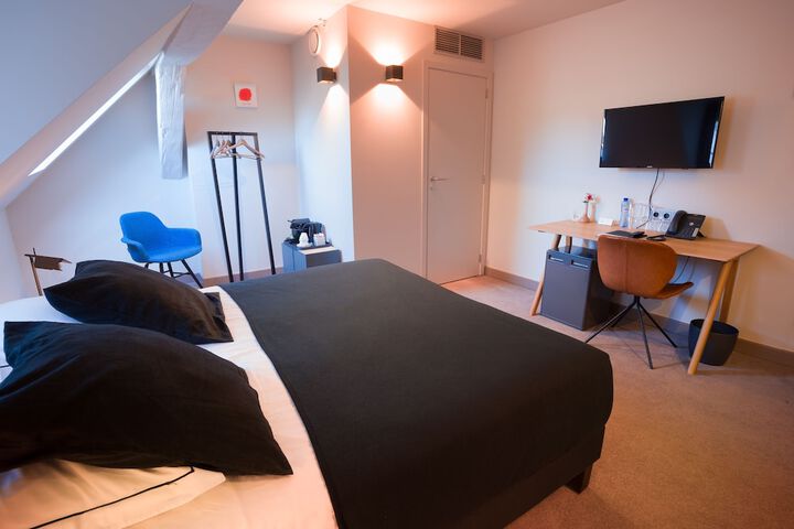 Room 15 of 52