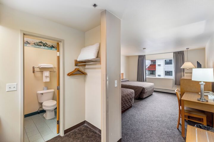 Room 36 of 127
