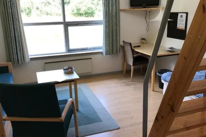 Room 6 of 23