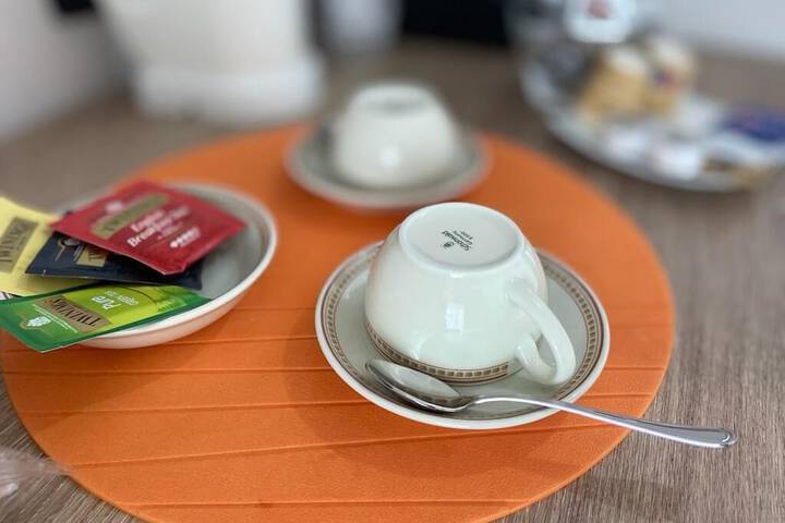 Breakfast/Coffee Service 24 of 54