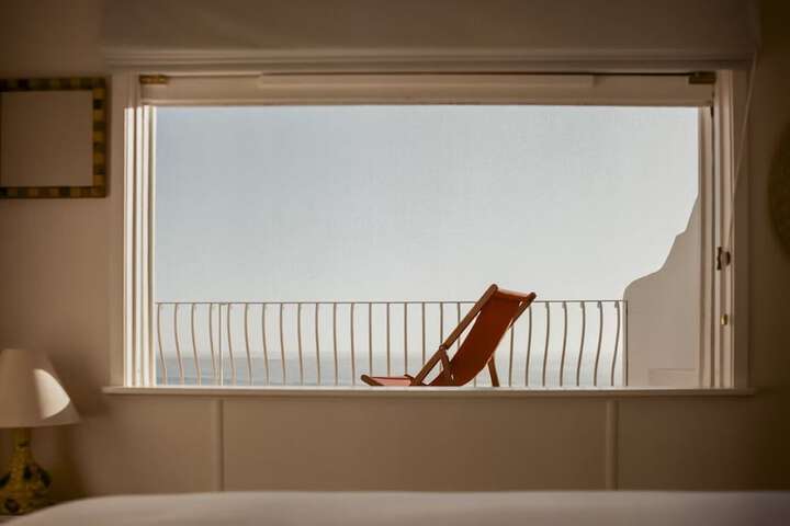 Room 22 of 42