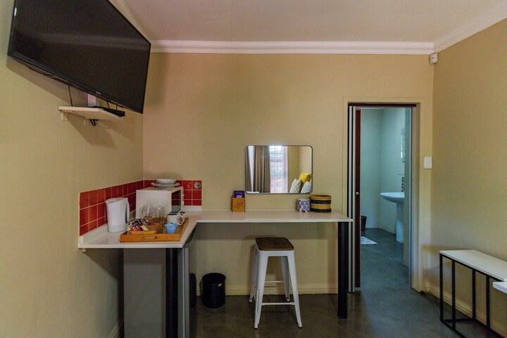 Room 21 of 42