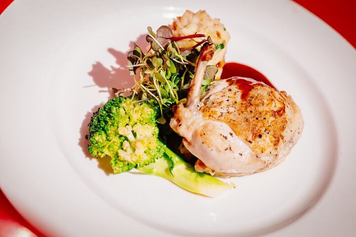 Dining 79 of 142