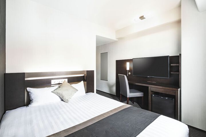 Room 7 of 22
