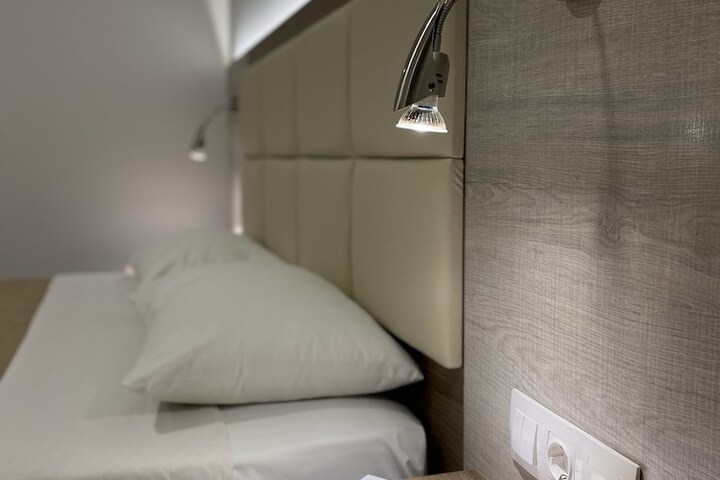 Room 14 of 22