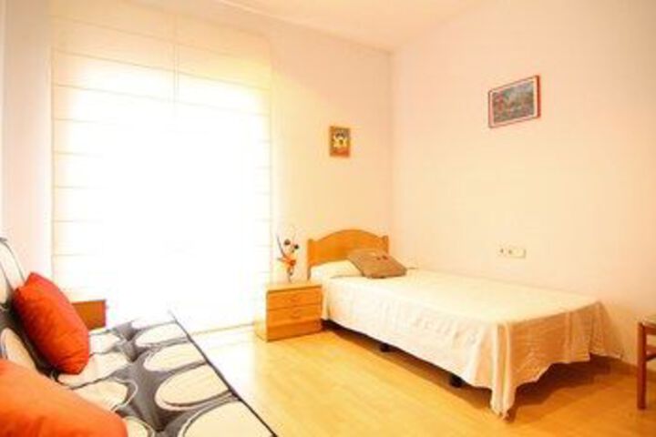 Room 65 of 176