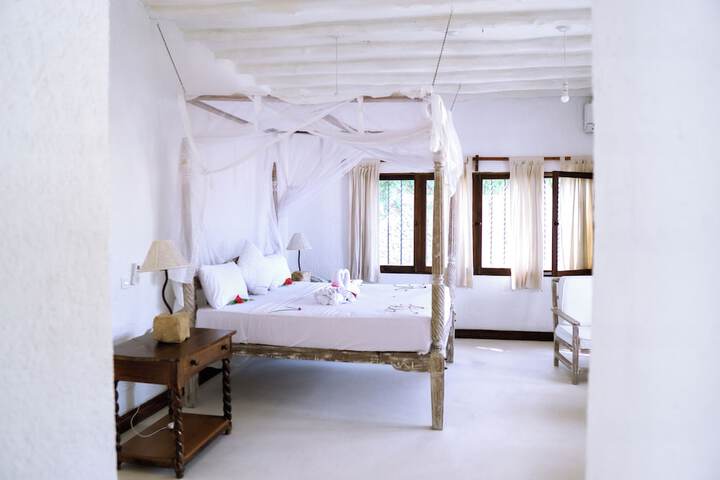 Room 9 of 42