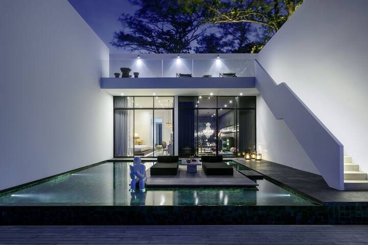 Pool 39 of 65