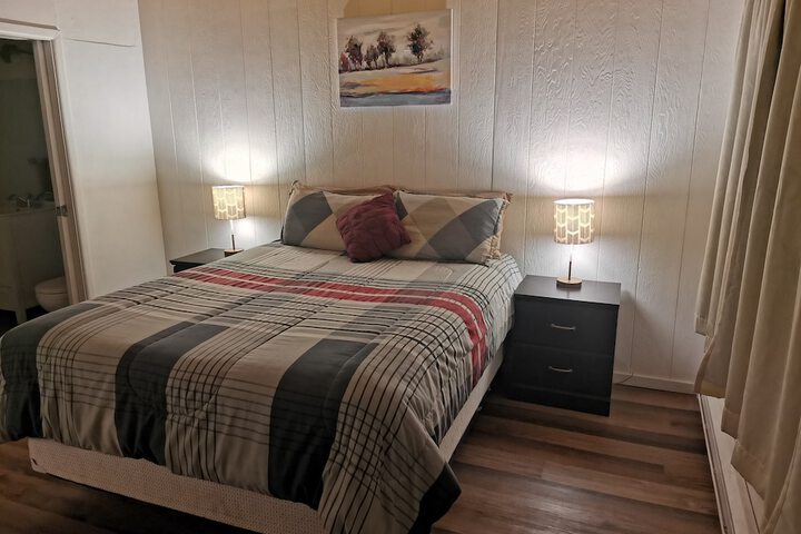 Room 18 of 80