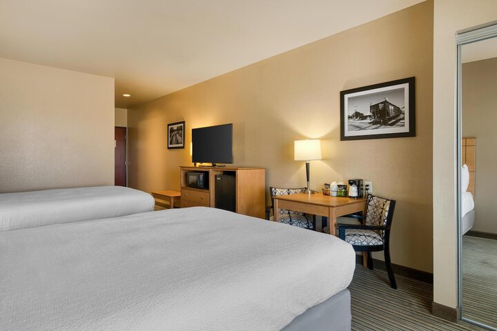Room 15 of 52