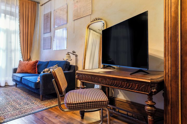 Room 6 of 47