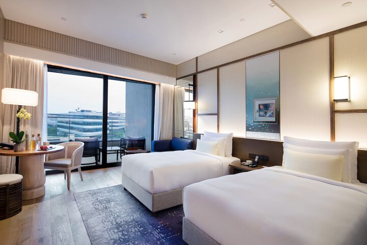 Room 16 of 110