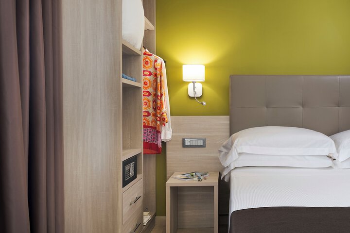 Room 35 of 101