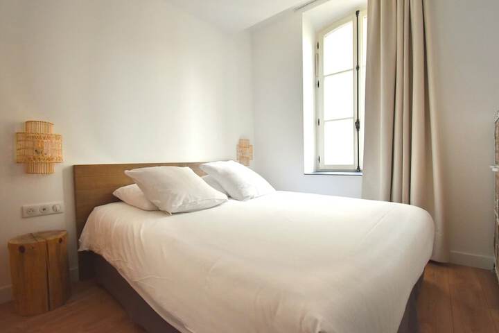Room 3 of 309
