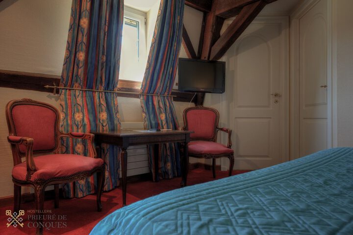 Room 5 of 39
