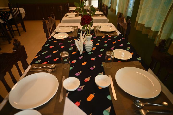 Dining 11 of 17