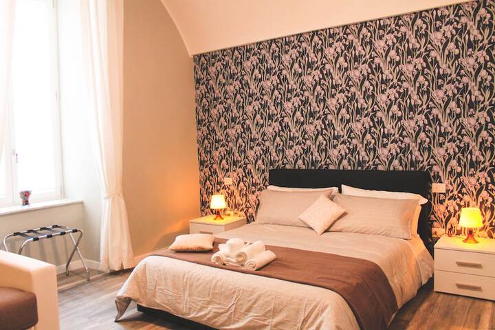 Room 4 of 11
