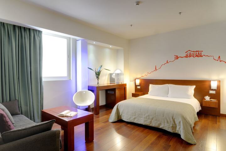 Room 12 of 53