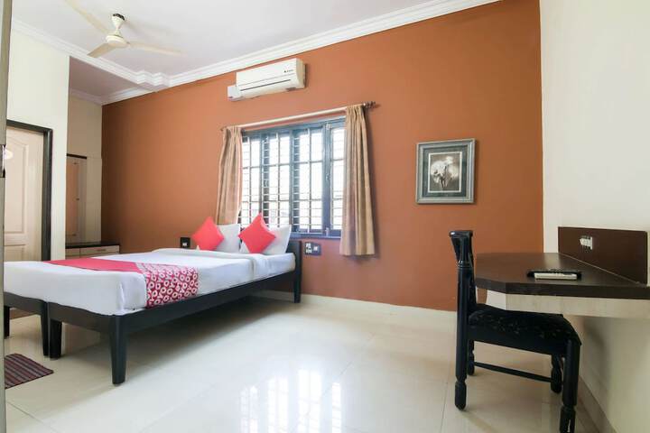 Room 8 of 22