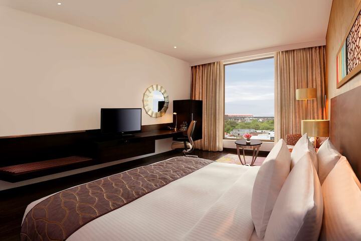 Room 10 of 74