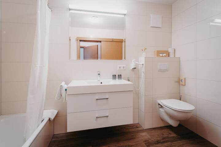 Room 17 of 41