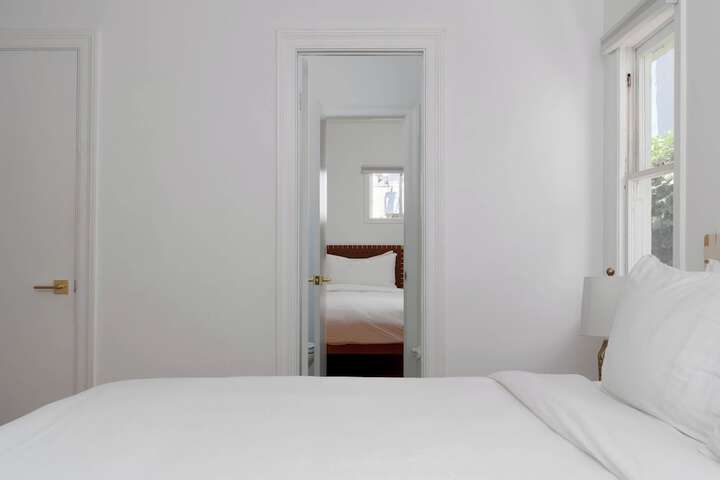Room 40 of 113