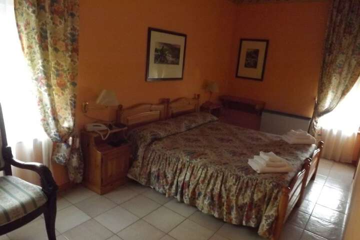 Room 7 of 31