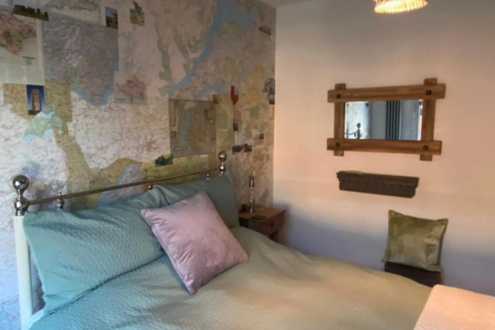 Room 5 of 15